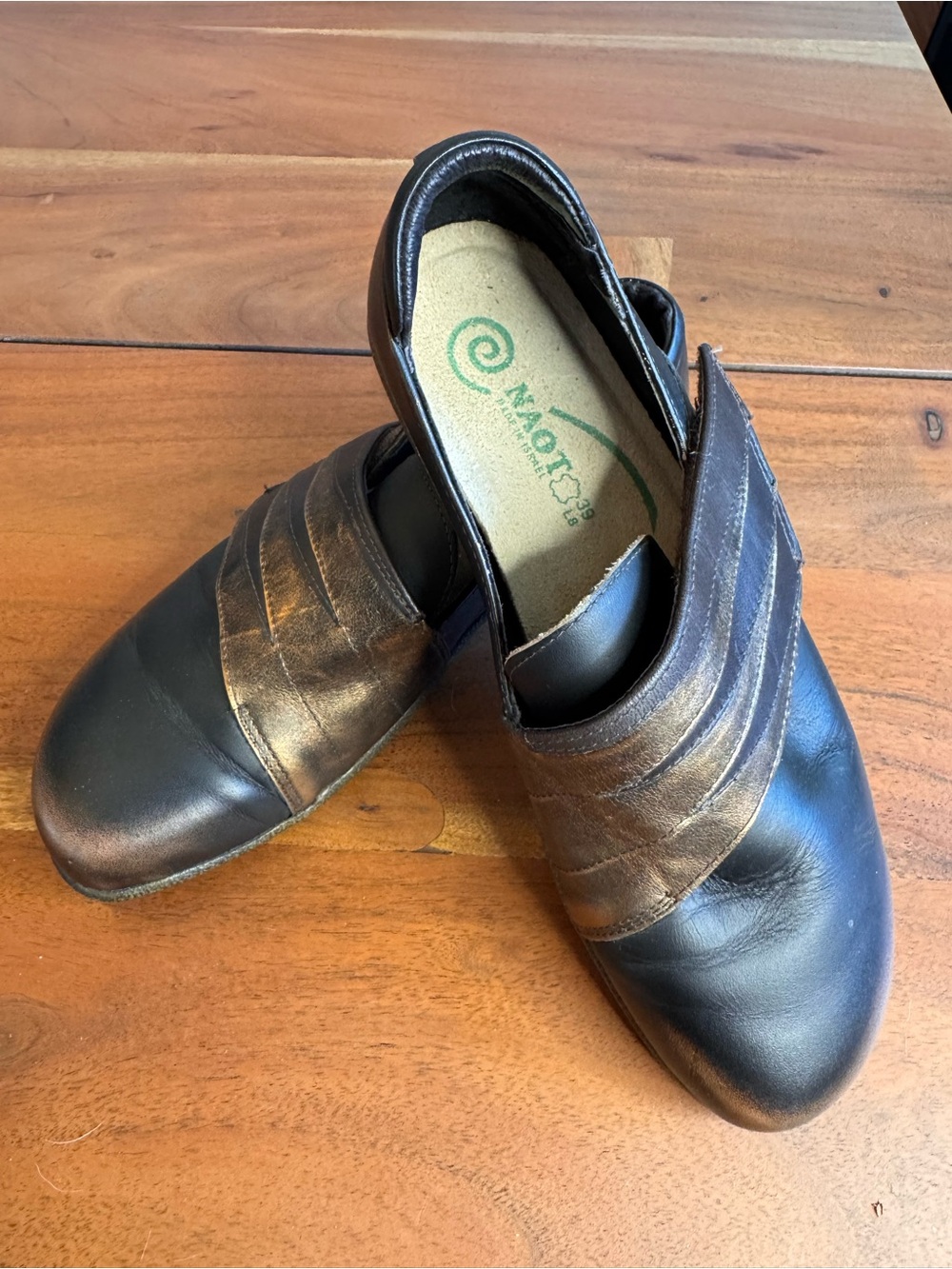NAOT Black Bronze Leather Velcro Shoes Size 39 Adjustable Comfort
